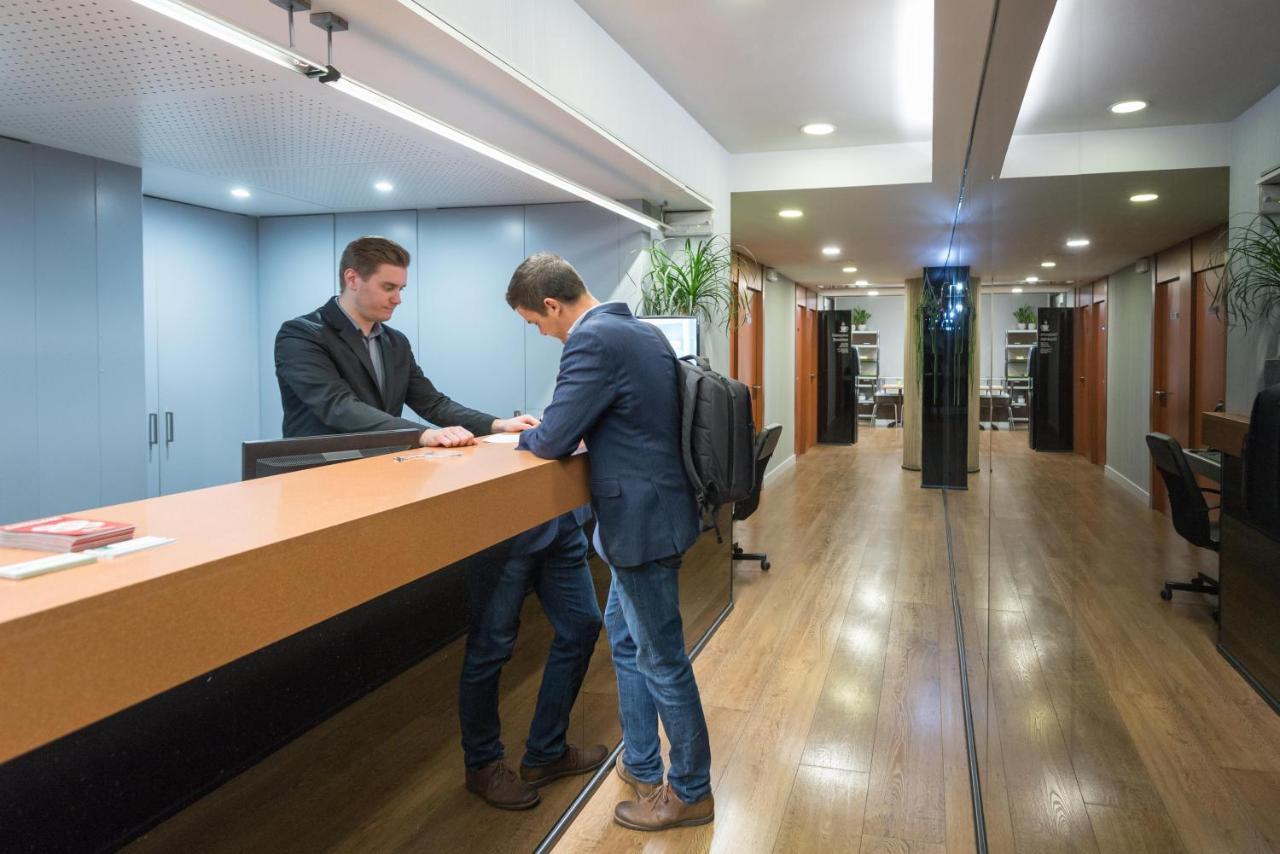 Senator Barcelona Apartments מראה חיצוני תמונה